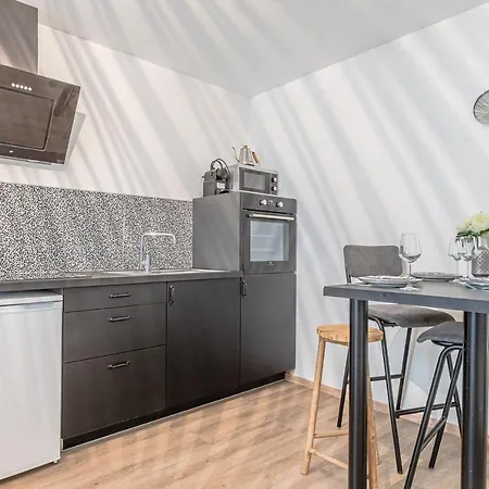 Les Cocktails Apartment