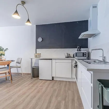 Les Cocktails Apartment