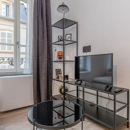 Les Cocktails Apartment